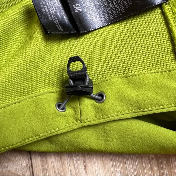 Marmot Long Sleeve Softshell Jacket Cilantro/Crocodile. Size Medium. - Picture 8 of 14